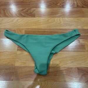 Billabong Green Ribbed Bottoms. Size M